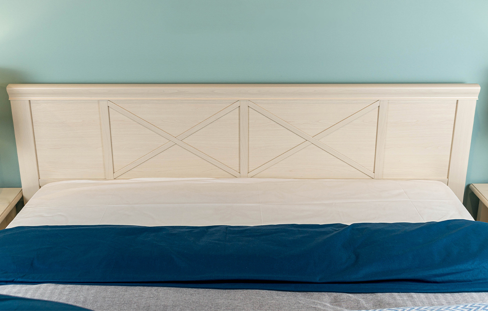Двуспальные кровати - изображение №12 "Кровать Кантри"  на www.Angstrem-mebel.ru